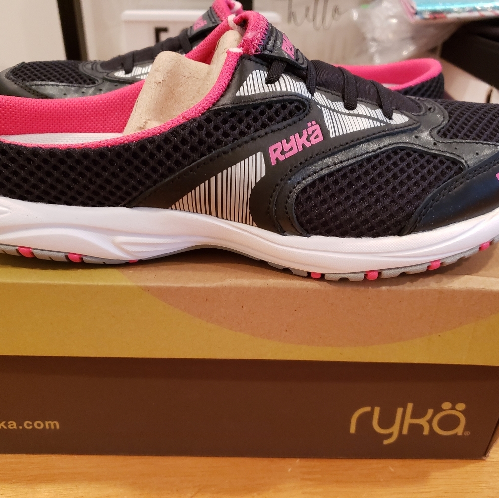 New! Ladies shoes